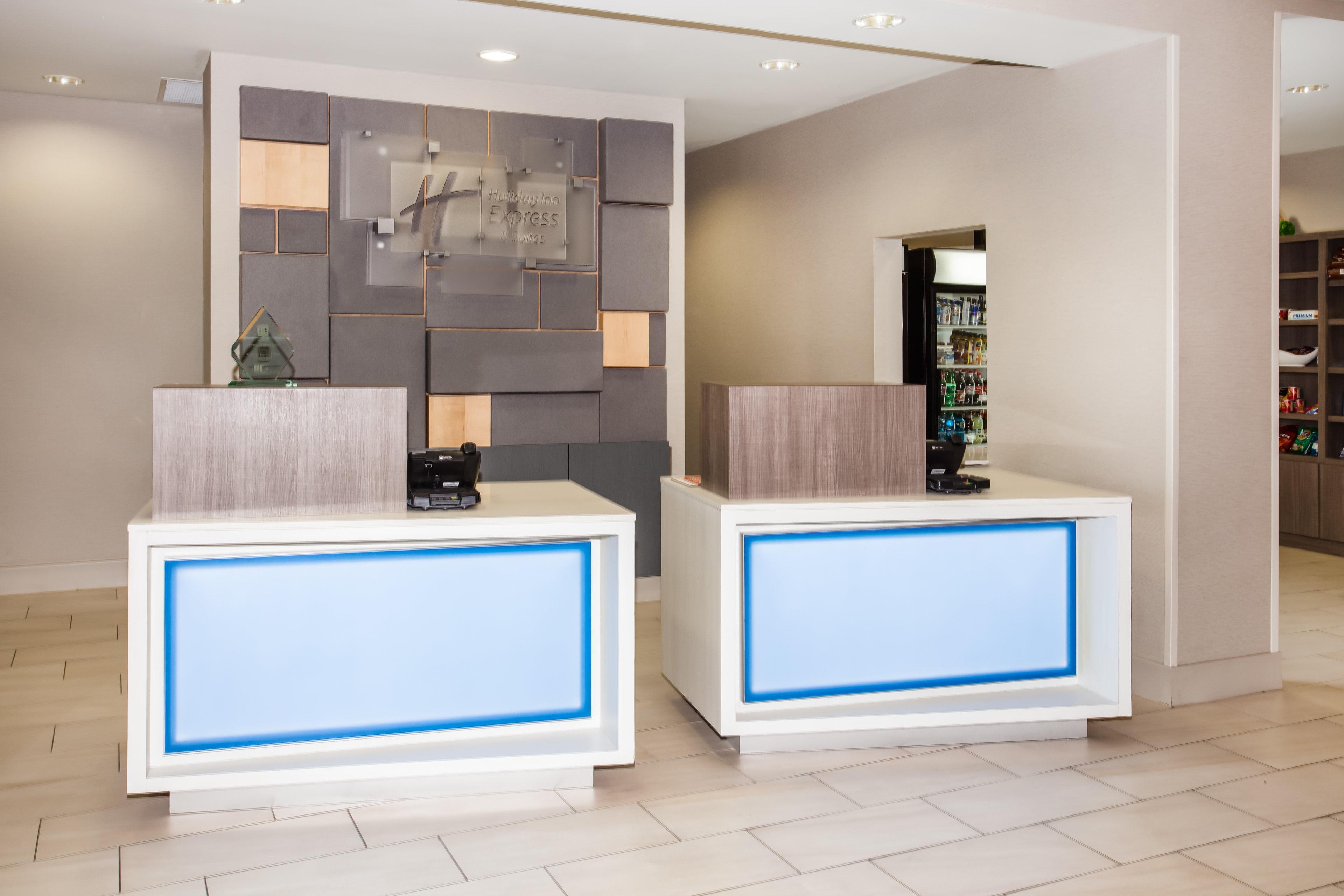 Holiday Inn Express & Suites Litchfield By Ihg Zewnętrze zdjęcie