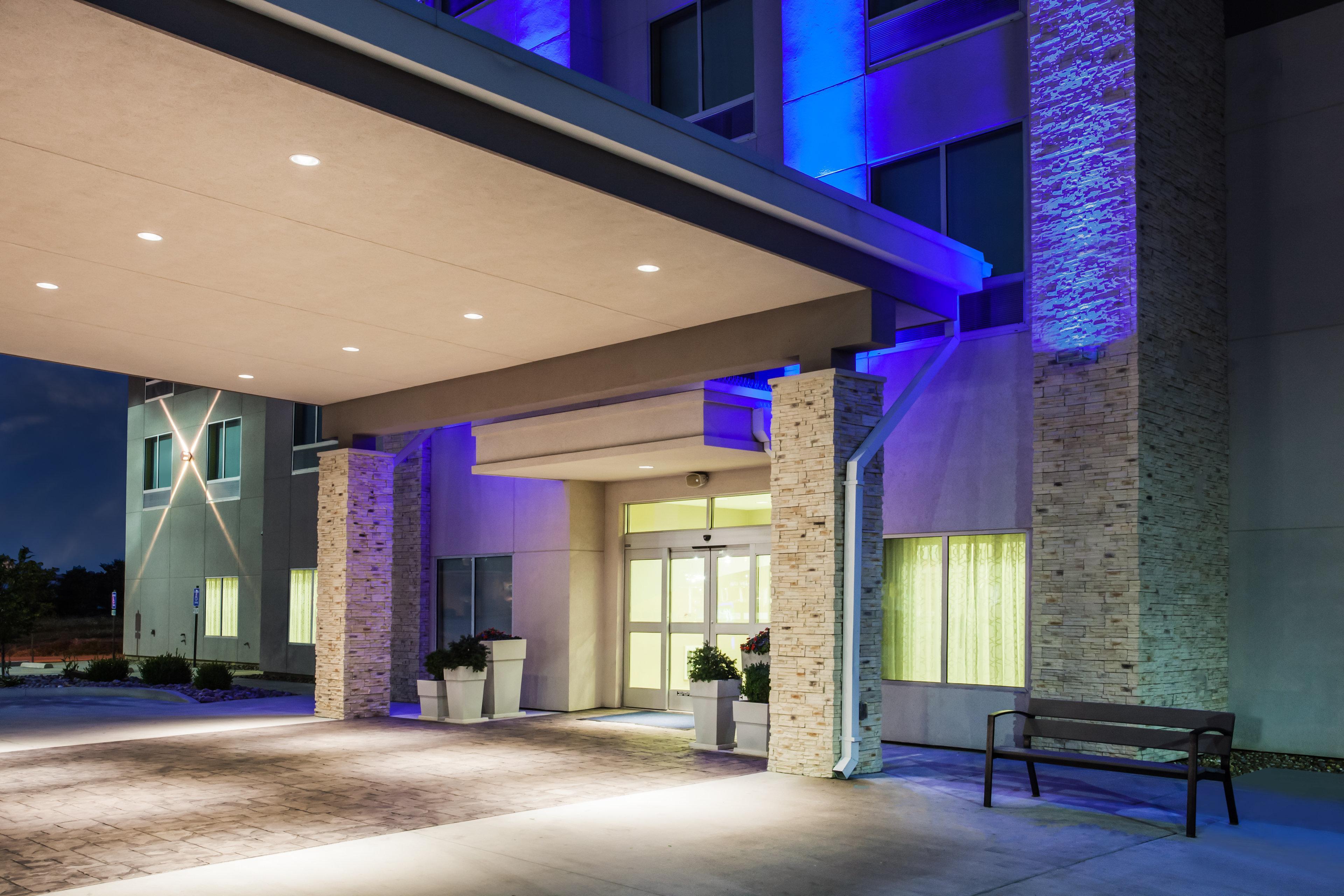 Holiday Inn Express & Suites Litchfield By Ihg Zewnętrze zdjęcie